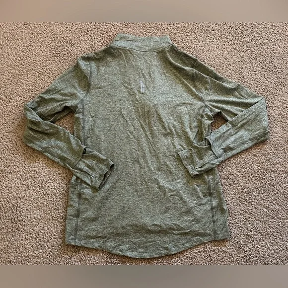 Nike Dri-FIT Quarter Zip Top. - Picture 4 of 5